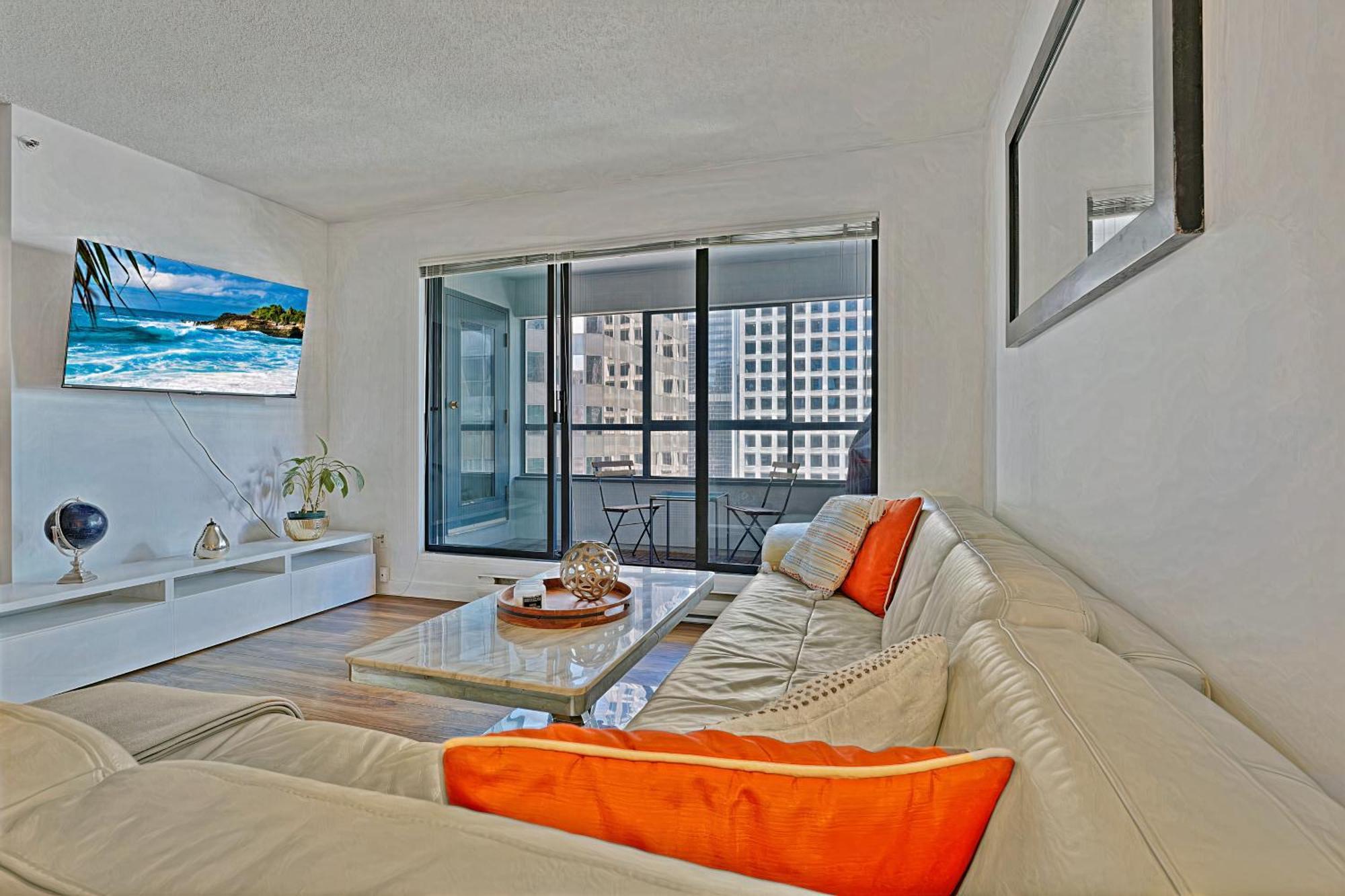 Prime Location Stylish Two-Bedroom Apartment Overlooking Downtown Vancouver Exterior foto